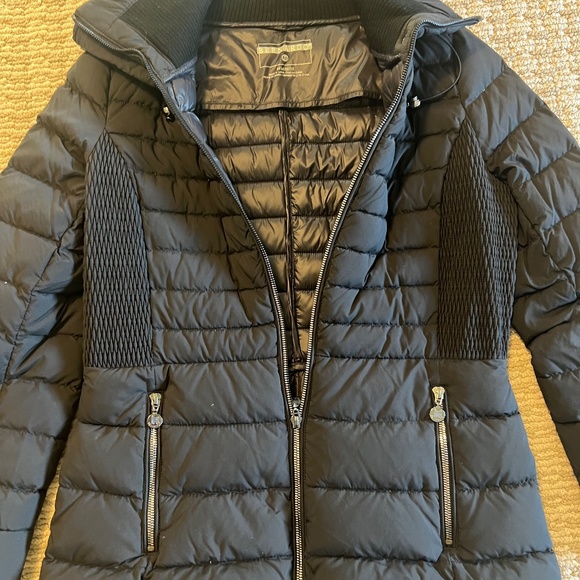 Bernardo Jacket- Size M - Picture 3 of 6